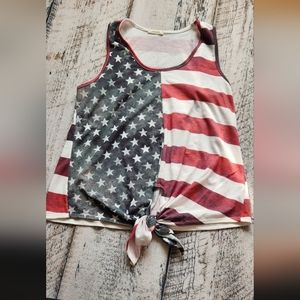 Size large women's American flag shirt
